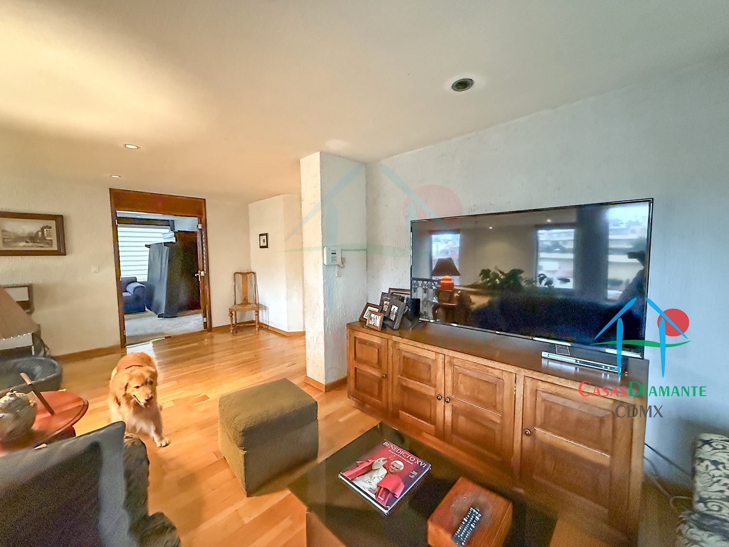 Interlomas Casa Rubén AB - Sala de televisión 7